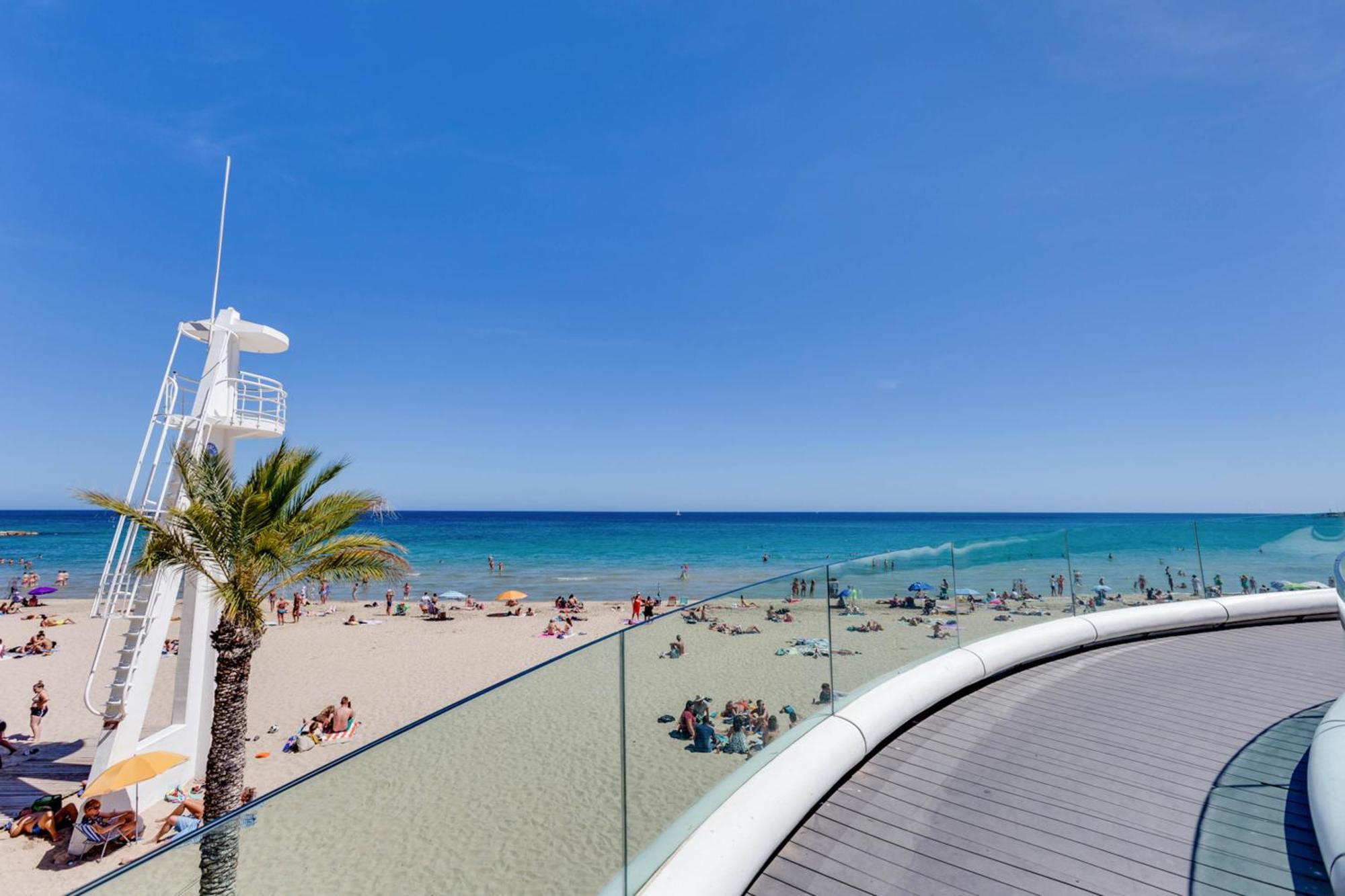 Hb Apartments - Mercado Central - Rambla Alicante - La Suite De La Playa Exterior photo